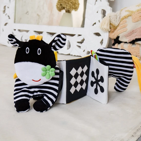 Textilní knížka Kravička