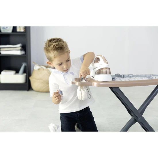 Tefal žehlicí prkno a žehlička se základnou – Smoby SM330125