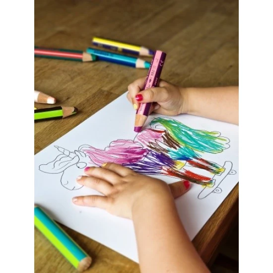 Multifinkční pastelky zaujmou svým dvoubarevným provedením. S pastelkami lze kreslit na různé povrchy.