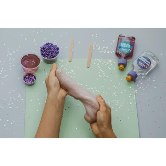 DIY Slime Sada na výrobu slizu Glow in the dark pro děti. Vyrobte si svůj vlastní sliz