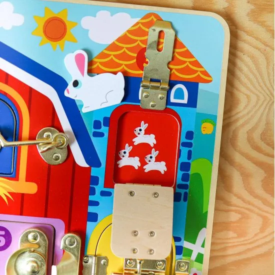 Activity board pro děti se zámky Farma