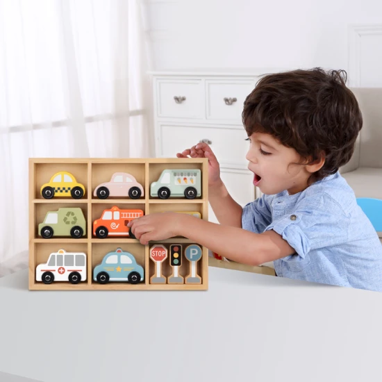 Dřevěná autíčka sada