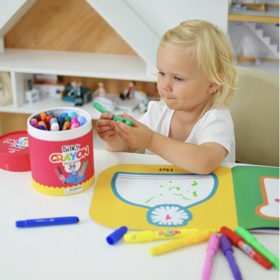 Barevné jemné omyvatelné voskovky pro děti v praktickém boxu – 36 kusů