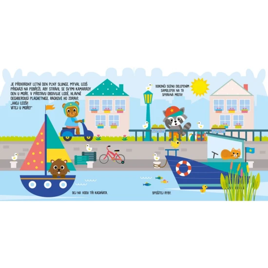 Připojte se k mývalovi a kamarádům při výletu na pláž a zažijte den plný her a barevných samolepek.