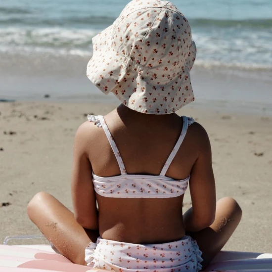 Plážový klobouček s UPF 50+ Cozy Hearts