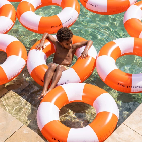 Nafukovací kruh Swim Essentials Malý záchranář – velký proužkový kruh 90 cm pro děti i dospělé