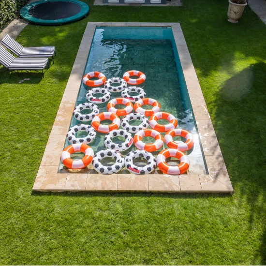 Nafukovací kruh Swim Essentials Malý záchranář – velký proužkový kruh 90 cm pro děti i dospělé