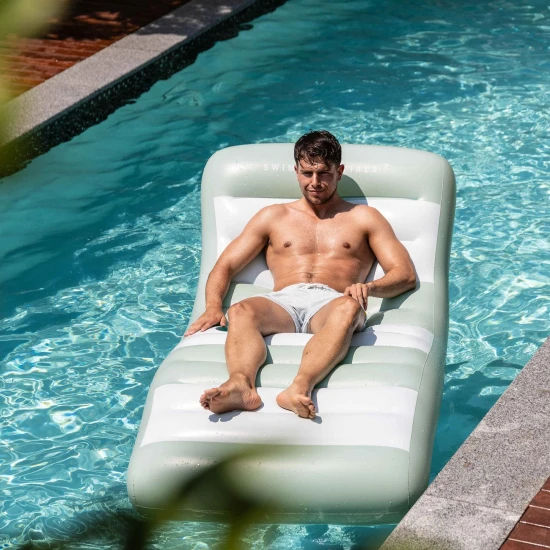 Nafukovací křeslo Luxe Lounge Swim Essentials bílo zelené pruhy 180 x 99 cm