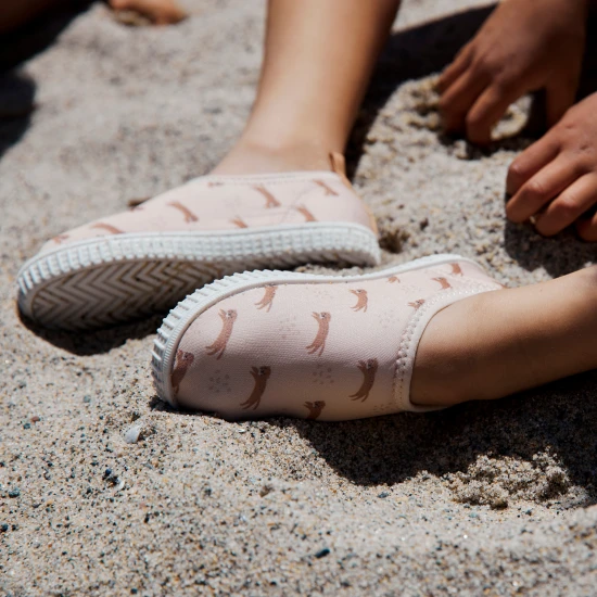 Lycrové protiskluzové boty do vody s měkkou vnitřní pěnou na pláži