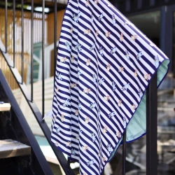 Plážový ručník z mikrovlákna 135 x 65 cm Bluey