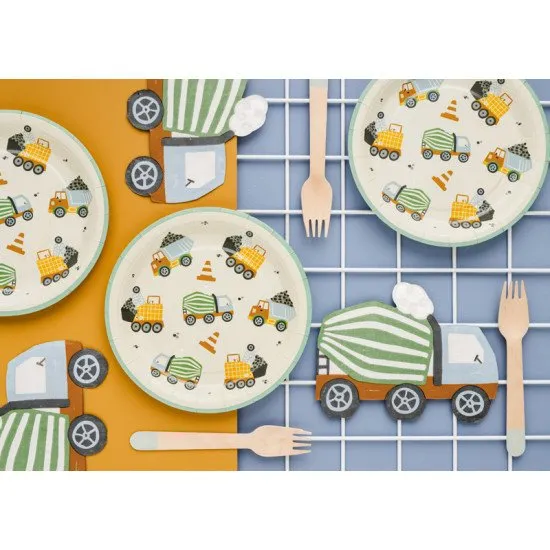 Hravé ubrousky ve tvaru autíčka pro malé oslavence.