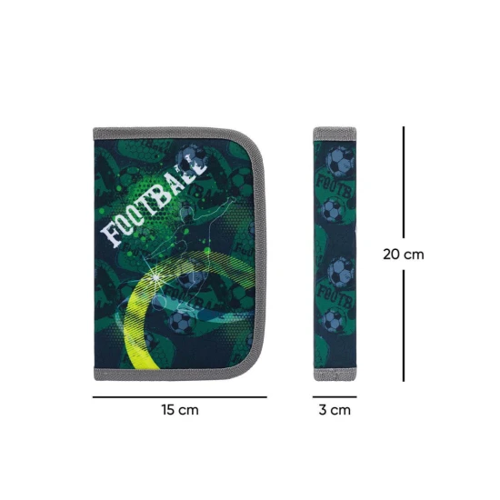 Jednopatrový školní penál s fotbalovým motivem, s praktickými poutky a kapsou na drobnosti.