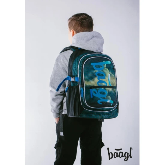 Školní batoh Core Fotbalista – školní batoh s ergonomickými zády a pěkným motivem