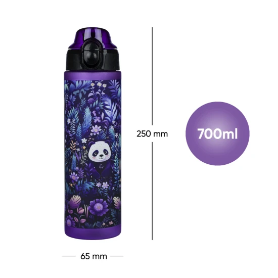 Baagl Tritanová láhev na nápoje Jungle Panda 700 ml Tritanová láhev Jungle Panda 700 ml s uzamykatelným víčkem a poutkem.