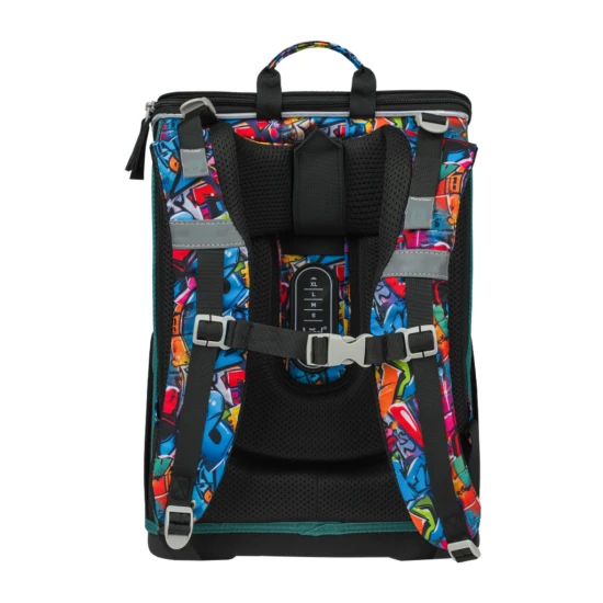 Školní batoh Zippy Skatepark – ergonomická batoh s originálním designem, výklopným otevíráním a reflexními prvky