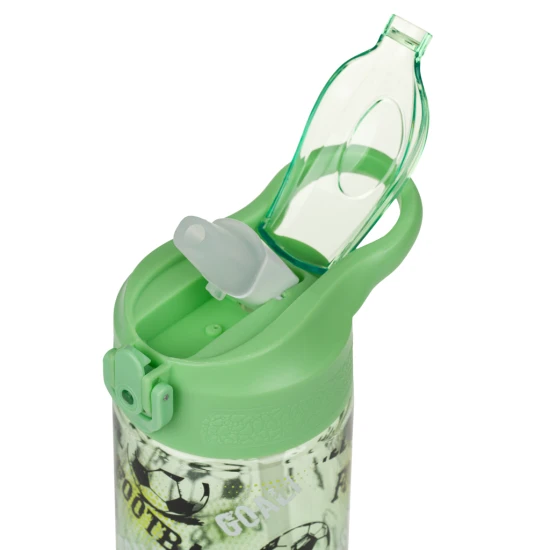 Tritanová láhev na pití s brčkem Fotbal 500 ml, BPA-free, praktická a odolná pro školáky a sportovce.