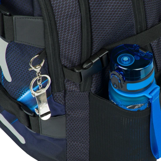 Školní batoh Skate Bluelight – ergonomický batoh se skateboardovými popruhy, reflexními prvky a přihrádkou na notebook