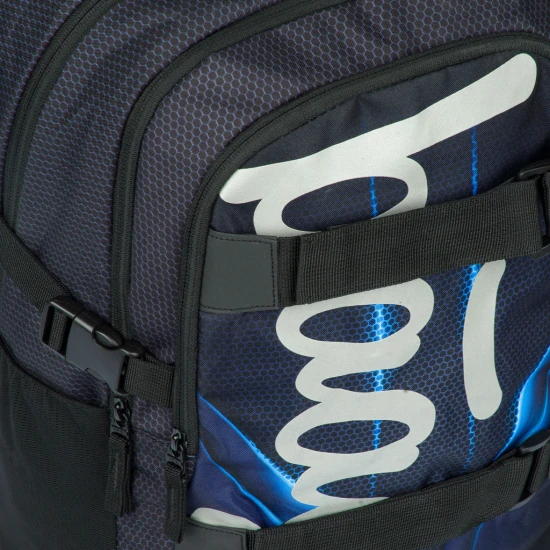 Školní batoh Skate Bluelight – ergonomický batoh se skateboardovými popruhy, reflexními prvky a přihrádkou na notebook