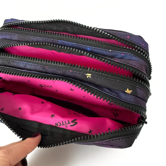 Penál Primus Stitch Gold – zlatý design pro perfektní organizaci