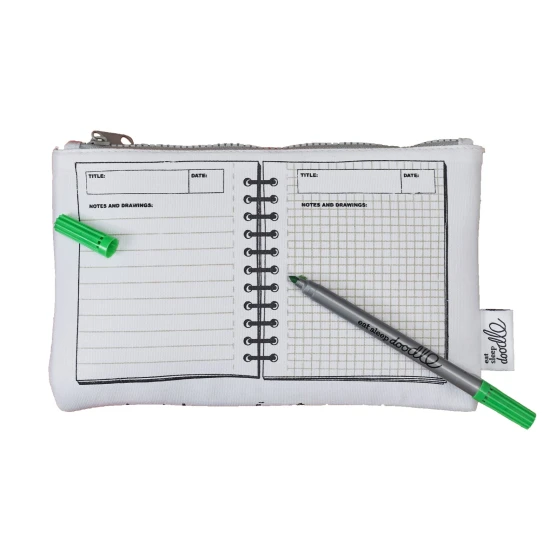 Penál Dino na vybarvování s fixy eatsleepdoodle