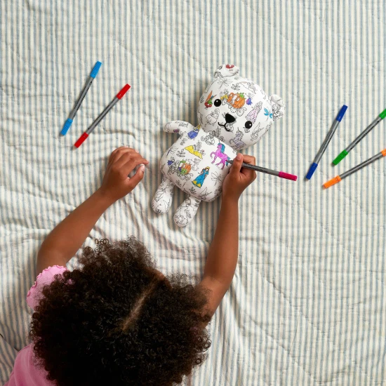 Kreatívny Macko Artie Fairytale na vyfarbenie s umývateľnými fixkami