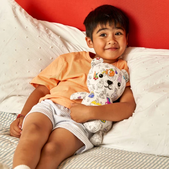 Kreatívny Macko Artie Fairytale na vyfarbenie s umývateľnými fixkami