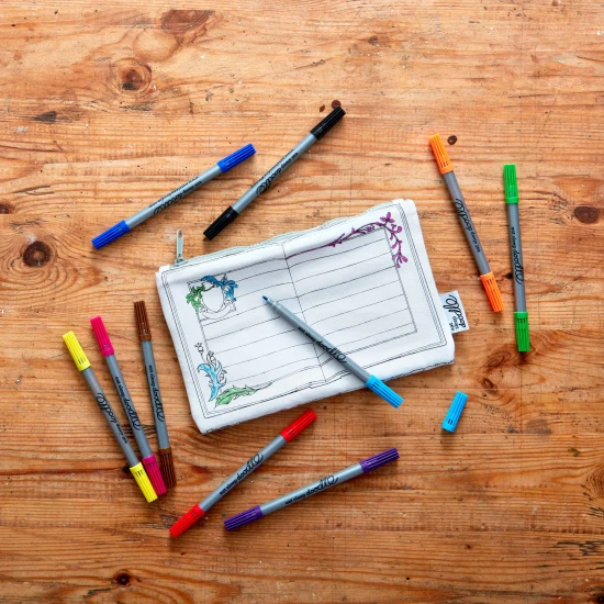 Penál Fairytale & legends k vybarvování s fixy eatsleepdoodle