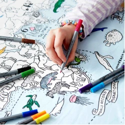 Ubrus na vybarvení World map Vymaluj a oper Ubrus na vybarvení World map Vymaluj a oper