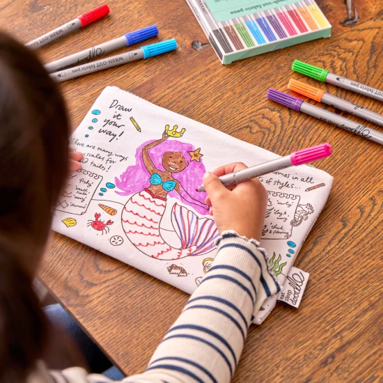 Penál Mermaid k vybarvování s fixy eatsleepdoodle