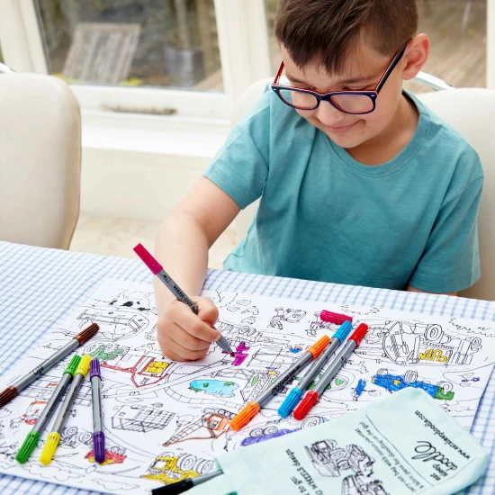 Prostírání na vybarvování Working wheels s fixy eatsleepdoodle