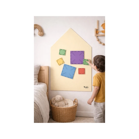 MagneKids Magnetická nástěnná tabule Domeček Písková 70 x 44 cm – Family Nation FN-MONT-MKIDS-H70-SAND