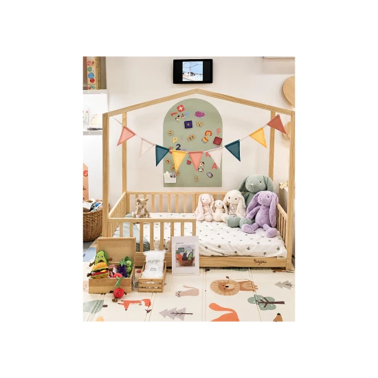 Evi Montessori Proměnitelná postel 4 v 1 140 x 70 cm Evi Montessori Proměnitelná postel 4 v 1 140 x 70 cm – Family Nation FN-MONT-EVI-140