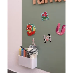 MagneKids Sada 12 bezprašných kříd s hadříkem a magnetickým držákem MagneKids Sada 12 bezprašných kříd s hadříkem a magnetickým držákem