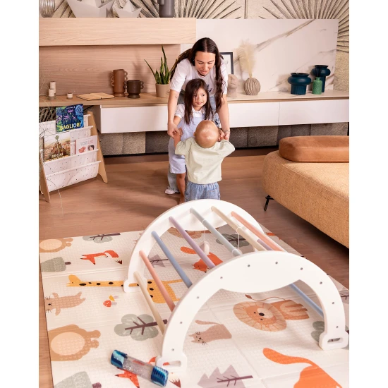 Montessori Skládací hrací podložka 2 v 1 Animal Friends 180 x 150 cm Montessori Skládací hrací podložka 2 v 1 Animal Friends 180 x 150 cm – Family Nation FN-MONT-TAPF-AN