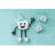 Glo Pals Sada Figurka Party Pal a 2 senzorické kostky do vody – svítící hračka do vany pro děti.