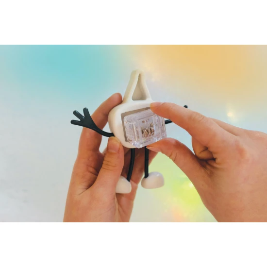 Glo Pals Sada Figurka Party Pal a 2 senzorické kostky do vody – svítící hračka do vany pro děti.