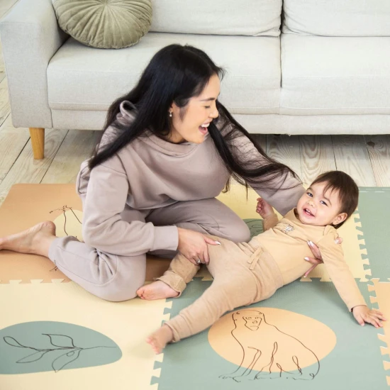 Hakuna Matte Hrací podložka Puzzle XXL Džungle 1,8 x 1,2 m Hravá a pohodlná puzzle podložka pro hraní a lezení.