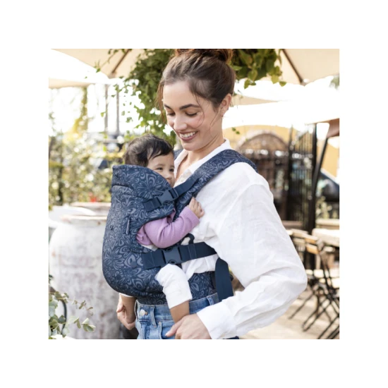 Infantino Nosítko Flip 4v1 Convertible Navy