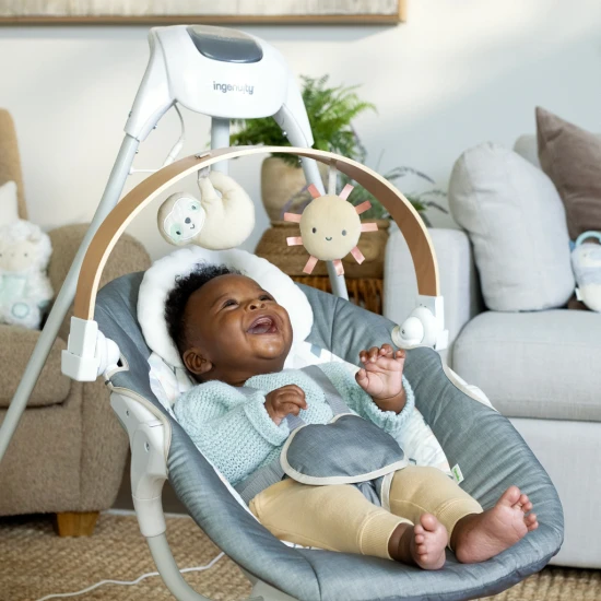 Pohupující hudební houpačka Parker™ 0m+, do 9 kg Pohupující hudební houpačka Parker™ 0m+, do 9 kg Ingenuity 16926-1