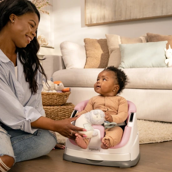 Podsedák na židli 2v1 Baby Base™ Peony 6m+ do 15 kg Ingenuity 16726-2