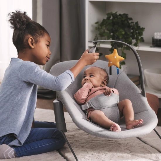 Houpací lehátko CALMEE 0m+, do 9 kg Kinderkraft KBCALM00GRY0000