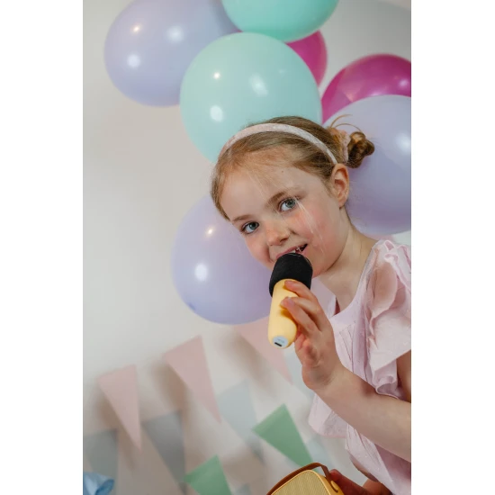 Nalaďte se na hudební vlnu a zažijte nezapomenutelnou párty.