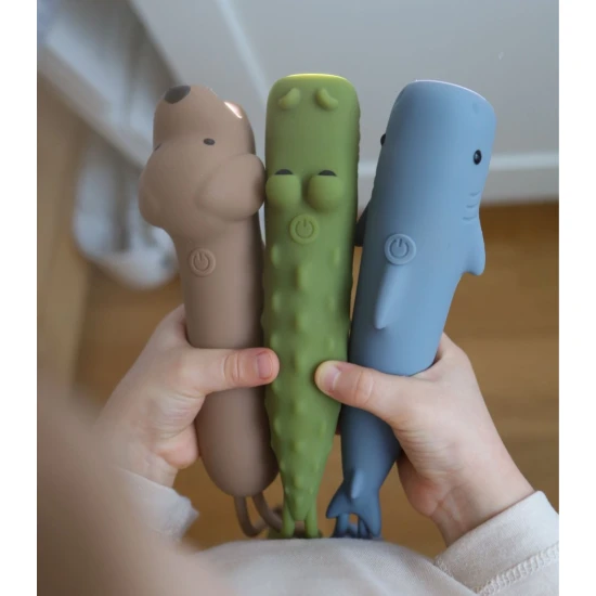 Rabbit and Friends Dětská baterka Žralok Baterka s měkkým silikonovým povrchem, ideální pro večerní dobrodružství a dětskou zábavu