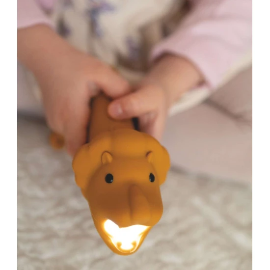 Baterka s měkkým silikonovým povrchem, ideální pro večerní dobrodružství a dětskou zábavu