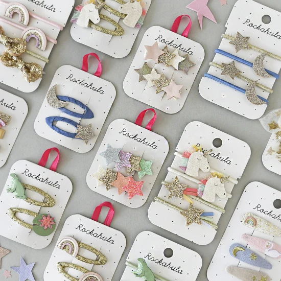 Rockahula Kids Gumičky do vlasů Jednorožec Duhový 4ks Zkrášlete si účes se sladkými gumičkami do vlasů s duhovým jednorožcem.