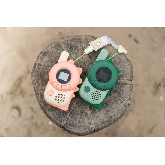 Set dětských vysílaček od Zoofamily obsahuje 2 vysílačky.