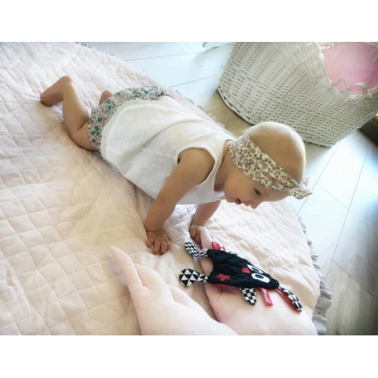 Šustící zajíček