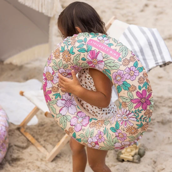 Dětský nafukovací kruh Swim Essentials s motivem květin v kombinaci barev – průměr 50 cm