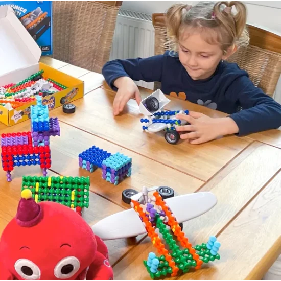 Stavebnice pro děti Kvído Playstix Clips Deluxe – více než 24 modelů, 150 dílků, tvořivá hra od Albi