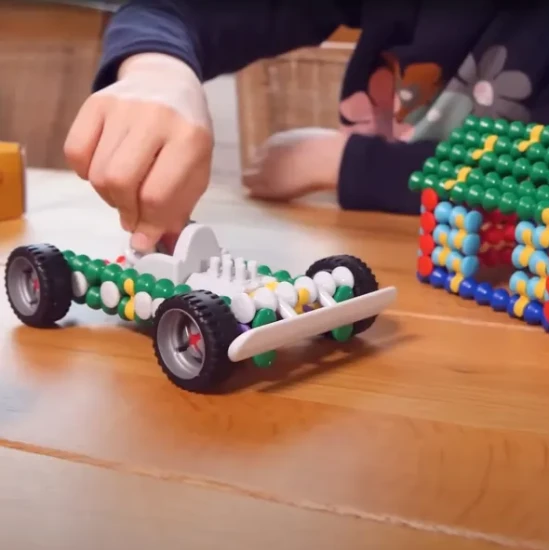 Stavebnice pro děti Kvído Playstix Clips Deluxe – více než 24 modelů, 150 dílků, tvořivá hra od Albi